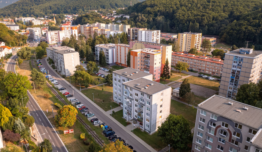 BOSEN | Na predaj 2 izbový byt na ulici SNP - Trenčianke Teplice